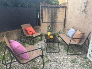 Appartement cosy avec jardin - 3hvězdičkové hotely ve městě Nyons