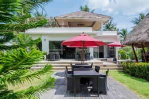 Beach village E6
