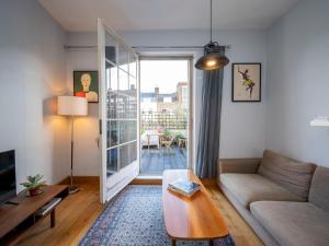 Unique 1 Bed over 3 Floors with Private Terrace - Pass the Keys