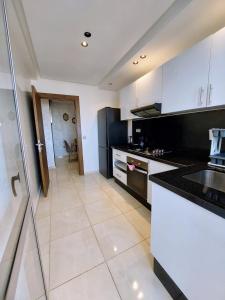 Bright & Modern Apartment near Technopolis