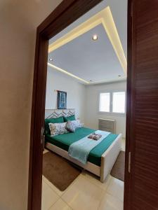 Bright & Modern Apartment near Technopolis