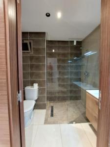 Bright & Modern Apartment near Technopolis