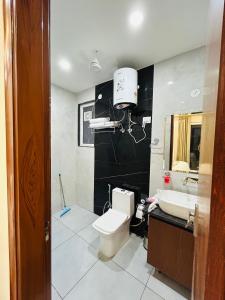 Private 1 BHK Serviced Apartments Sector 52 Near Millennium City Metro Station Gurgaon