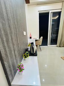 Private 1 BHK Serviced Apartments Sector 52 Near Millennium City Metro Station Gurgaon