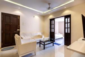 Luxury 2BHK Apartment with Swimming Pool near Candolim Beach
