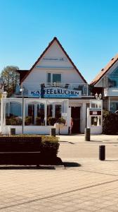 Maris Ferienwohnung Nr 48 OG mit Balkon und Meerblick