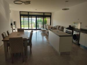 3bedroom chalet swan lake north coast-388A