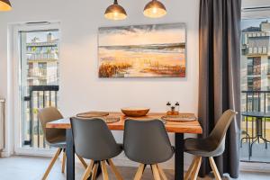 Lagoon view - by rentmonkey