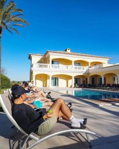 Casa Ferrel - Luxury 9 Bedroom Villa with Indoor & Outdoor Pools