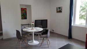 Appartements GitesLuberon 2 F2 : photos des chambres