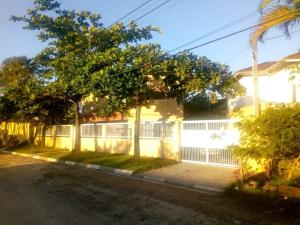 Guarujá,Pérola do Atlântico, sobrado para feriados ou fins de demana