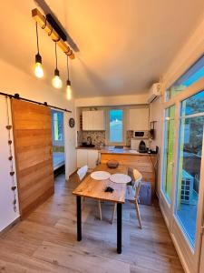 Heures Calmes By Bellavista - Vue Mer - 50m de la plage - Climatisé - balcon