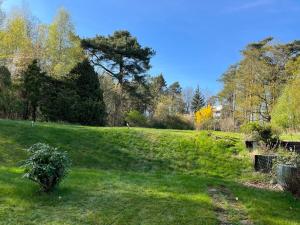 Apartment , wooded area lake, sea ,golf and shopping malls Askim domarings väg 154