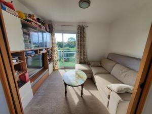 Villas Villa with terrace and garden : photos des chambres