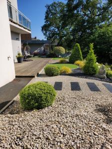 Villas Villa with terrace and garden : photos des chambres