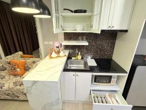 The miracle Sea Floor 6 The Patio