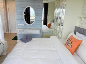 The miracle Sea Floor 6 The Patio