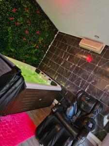 LInattendu Love Room