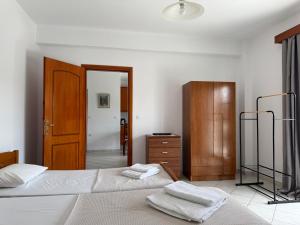 White Apartment - Thassos Town