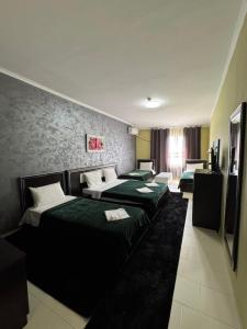Hotel Yal Restaurant