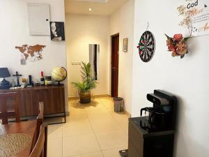 Convenient & Secure Room Near City Hub