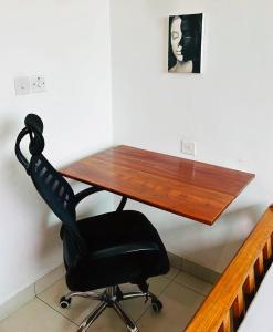 Convenient & Secure Room Near City Hub