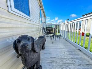Lovely Caravan With Decking To The Side At California Cliffs Ref 50072D