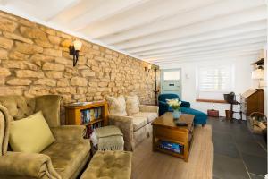 NEW Moreton Cottage Central Garden - Pass the Keys