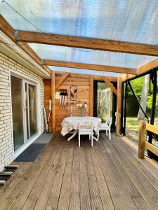 Cosy chalet Veluwe with a spacious garden and veranda