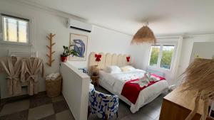 CASA AMOR & SPA, appartement suite jacuzzi & piscine chauffée