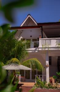 Phòng Giường Đôi Có Ban Công (Double Room with Balcony)