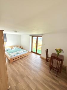 Pod Lachowym Groniem