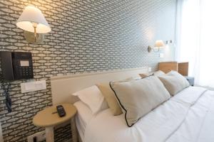 Hotels Cit'Hotel Les Alizes : photos des chambres