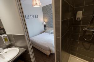 Hotels Cit'Hotel Les Alizes : photos des chambres