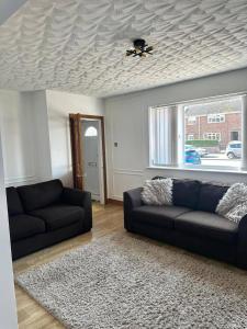 Hartlepool - House - Sleeps 5 - Parking