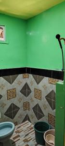 Cheers & Shots Restobar Homestay Siargao