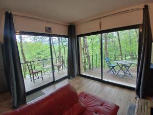 Maisons de vacances chalet sur pilotis en perigord : photos des chambres