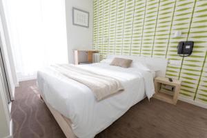 Hotels Cit'Hotel Les Alizes : photos des chambres