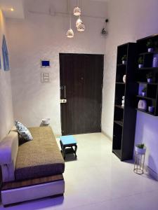 Ivy Splendour Blu Private Studio, Oshiwara, Mumbai