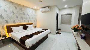 Hotel Mithra Grand