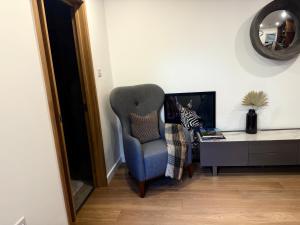 Modern apartment, free parking within walking distance of Churchill Hospital