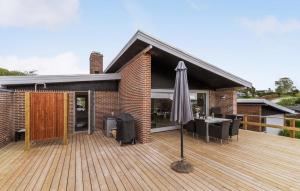 Gorgeous Home In Ebeltoft With Wifi