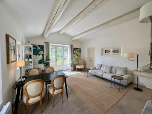 Villas Villa climatisee avec piscine : photos des chambres