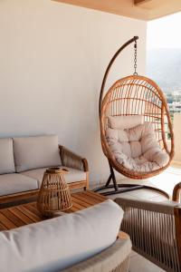 Anemelo luxury apartment with sea view!