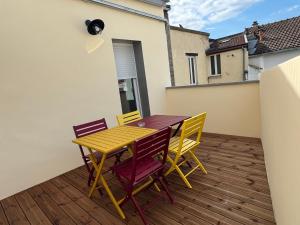 70m2 climatisé - Parking privé - Terrasse - 2 chambres - Lycée Roosevelt - Reims Arena