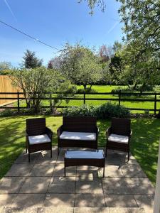 Dog & Family Friendly Private Cottage in Orleton
