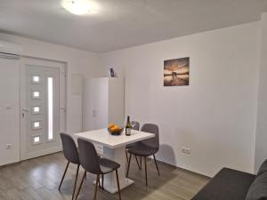 Apartmani Martinović