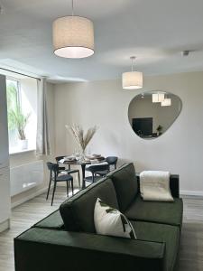 Southwood Place - Free Parking - Sleeps 4