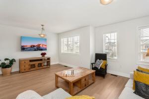 The Mt Pleasant Residence - 'Your Cozy Away-Home'