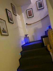 "LE 21", EXCLUSIVE LUXURY DUPLEX 400m FROM JEMAA EL FNA PLACE -HAMMAM-JACUZZI-KOUTOUBIA VIEW-ROOF TERRACE -SPEED WIFI